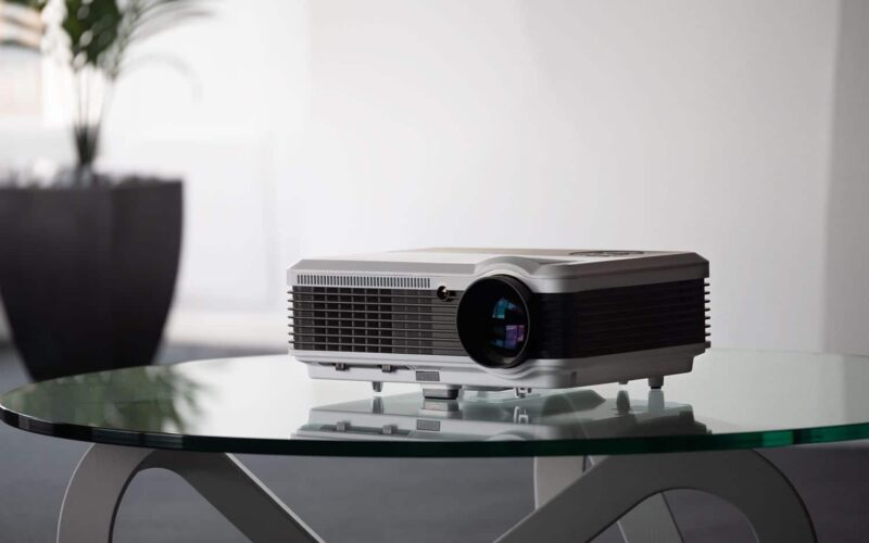 Reason Behind Picking the Budget Best Projector Under 100