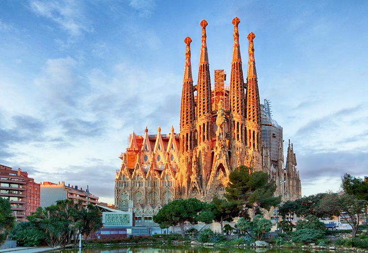 5 Things You Didn’t Know About La Sagrada Familia
