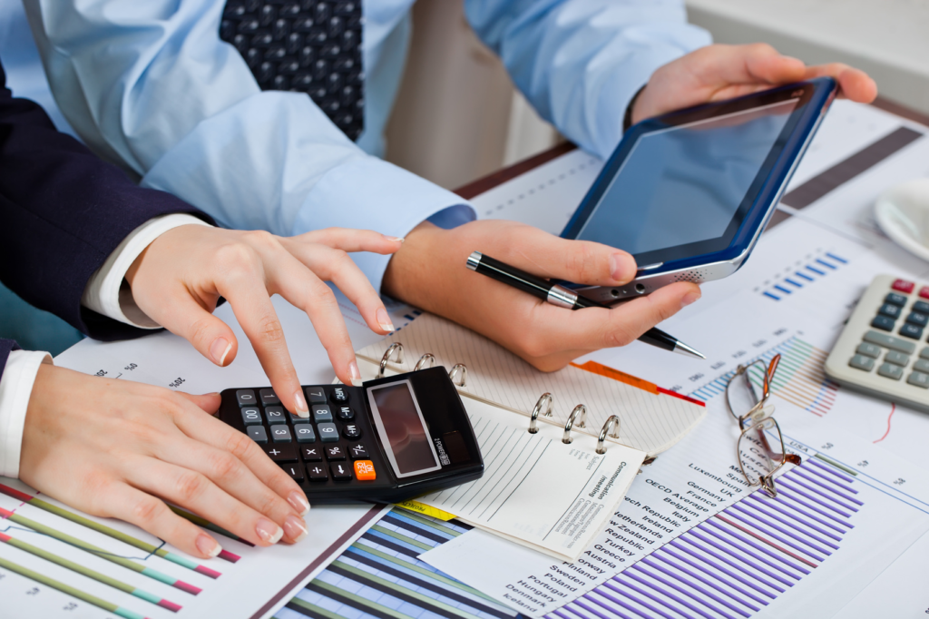 How Chartered Accountants Help Small Businesses To Manage Finance