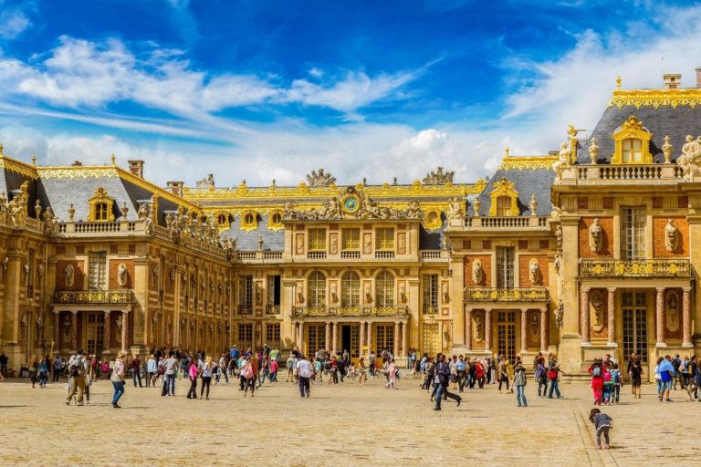 How to Visit Versailles Palace in 2023: Tickets, Hours, and More