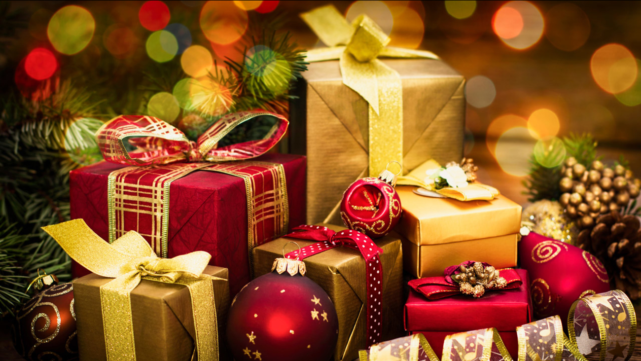 Online gift delivery in Bangalore: The best way to send gifts to your loved ones