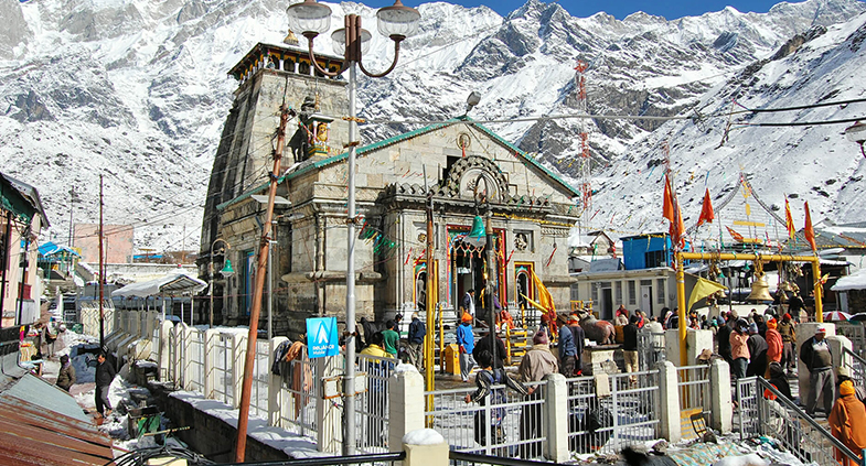 Visit Kedarnath Dham with family and friends