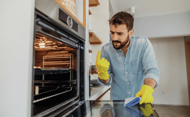 What is the Best Thing to Clean a Filthy Oven?