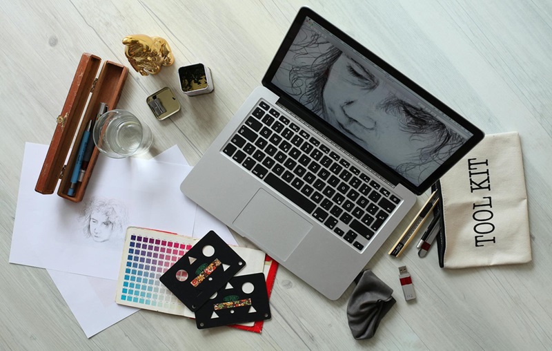 6 Tips for Graphic Designers to Create a Portfolio that Reflects Their Versatility