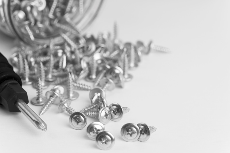 Comparing Coach Screws with Other Types of Fasteners: A Detailed Review