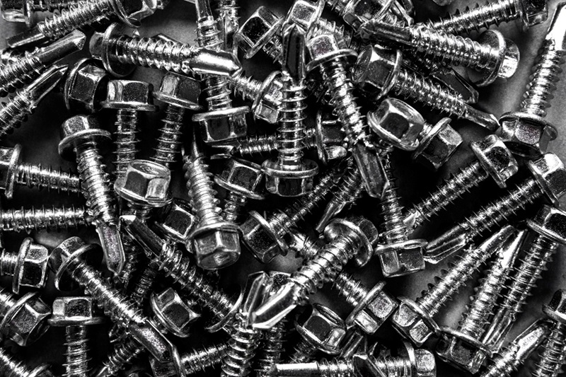 Comparing Coach Screws with Other Types of Fasteners