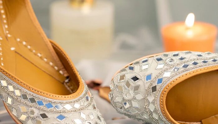 Unlocking the Charm: The Allure of Silver Punjabi Juttis